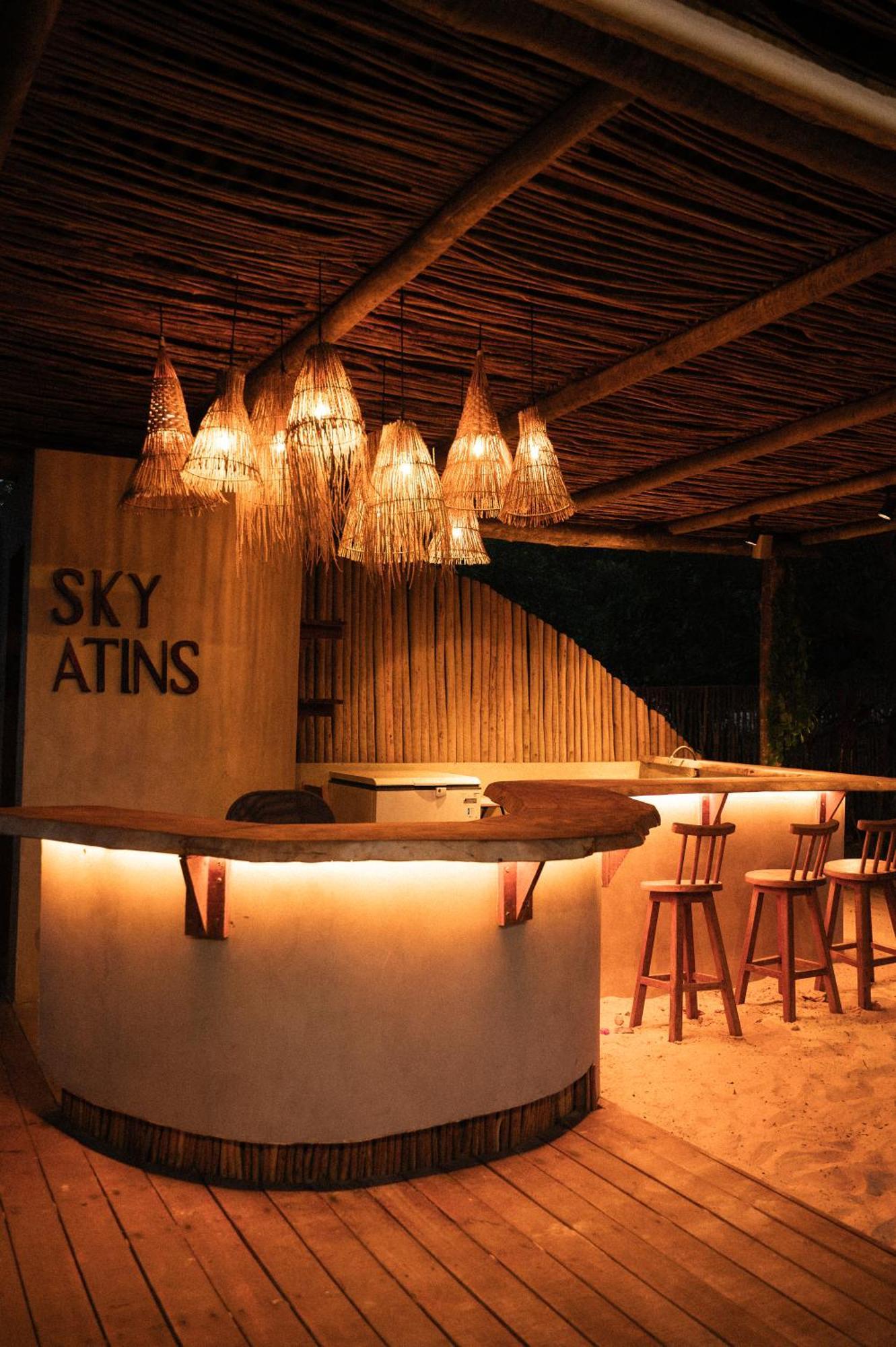 Sky Atins Rooftop Exterior photo